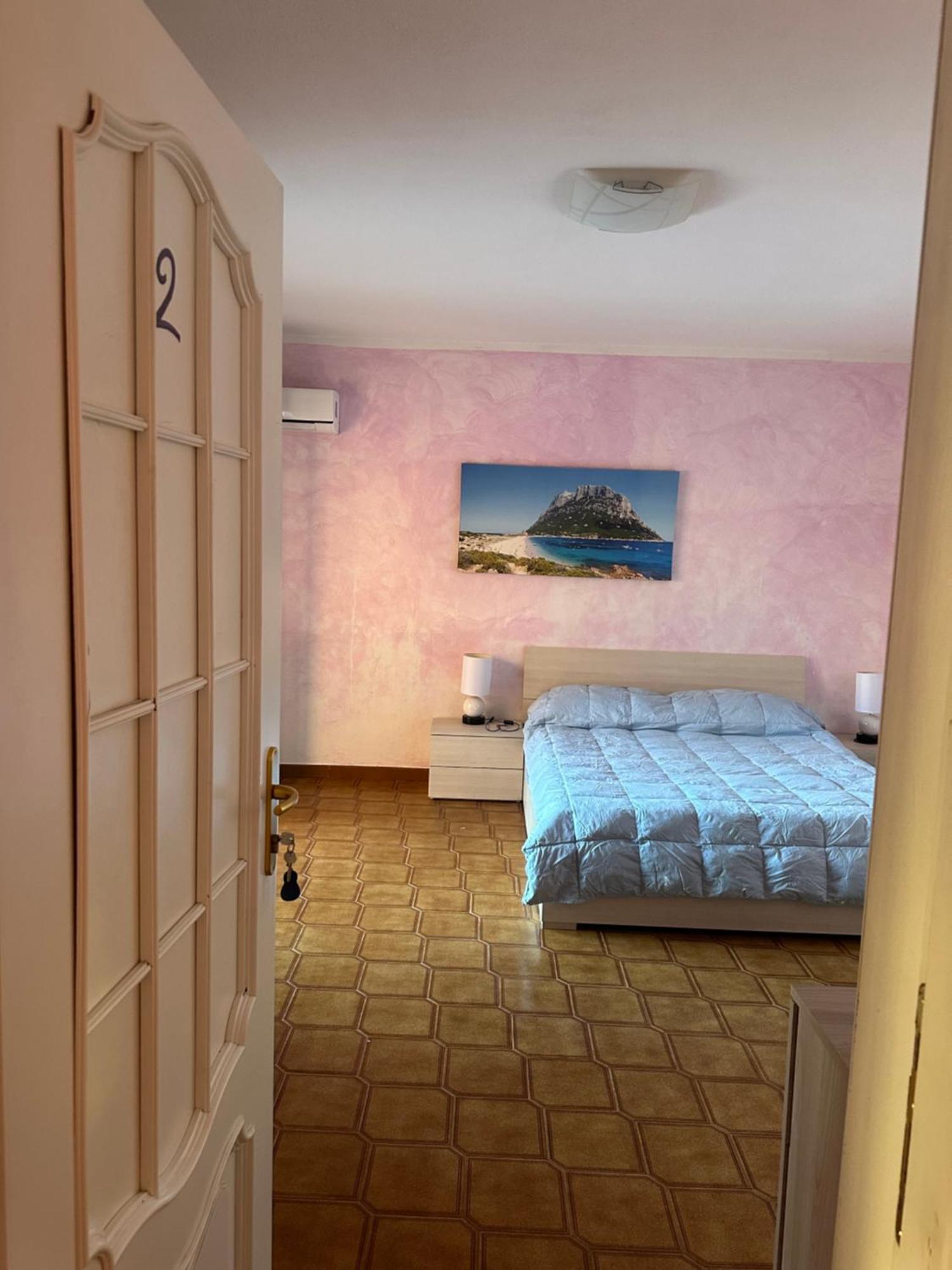 B&B My Home Al Centro Di Olbia Kültér fotó
